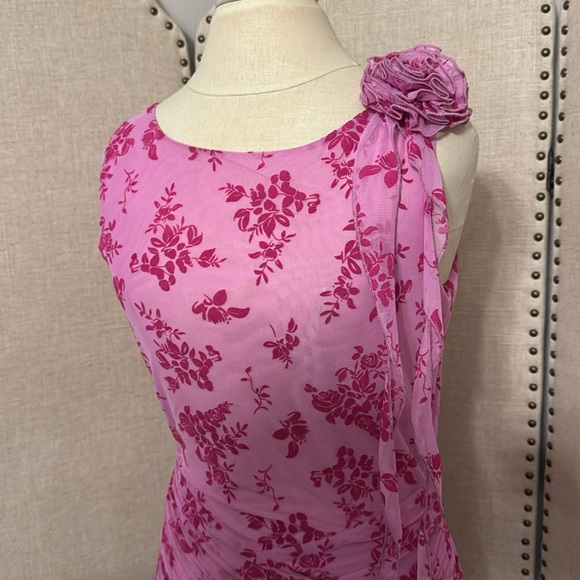 NWT PINK FLORAL DRESS - Picture 7 of 8
